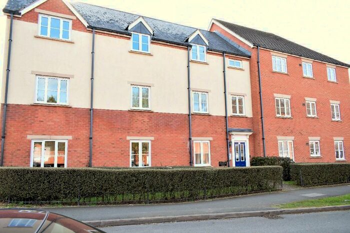 2 Bedroom Flat To Rent In Longfellow Road, Stratford-upon-Avon, CV37