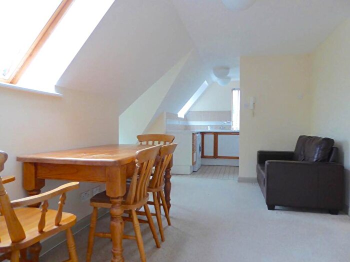 1 Bedroom Apartment To Rent In Milton Road, Cambridge, CB4