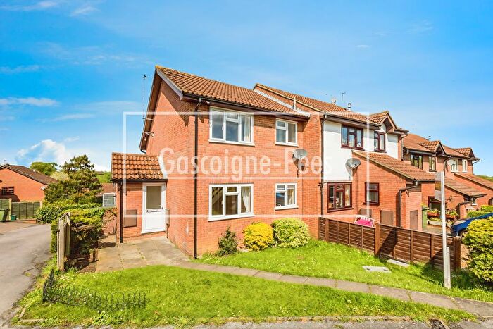 1 Bedroom Property To Rent In Tansy Close, Guildford, GU4