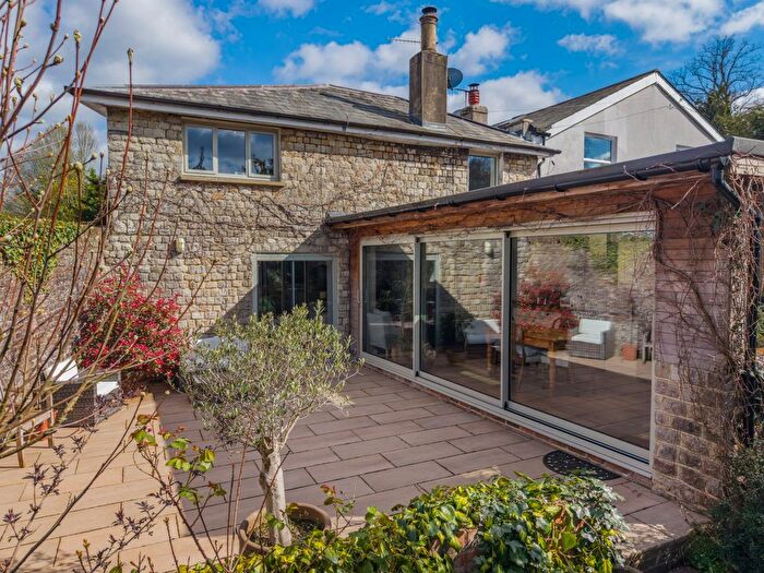 3 Bedroom Semi Detached House For Sale In Sandrock Road, Tunbridge Wells, TN2