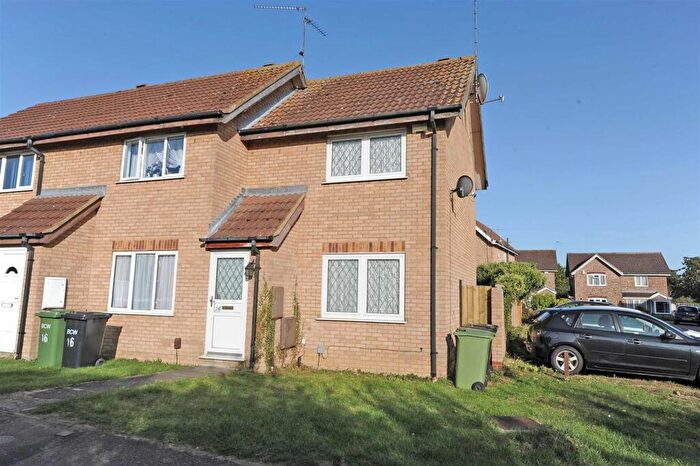 1 Bedroom End Of Terrace House To Rent In Dale Avenue, Wellingborough, NN8
