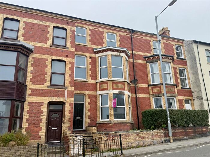 9 Bedroom House For Sale In Holyhead Road, Bangor, LL57