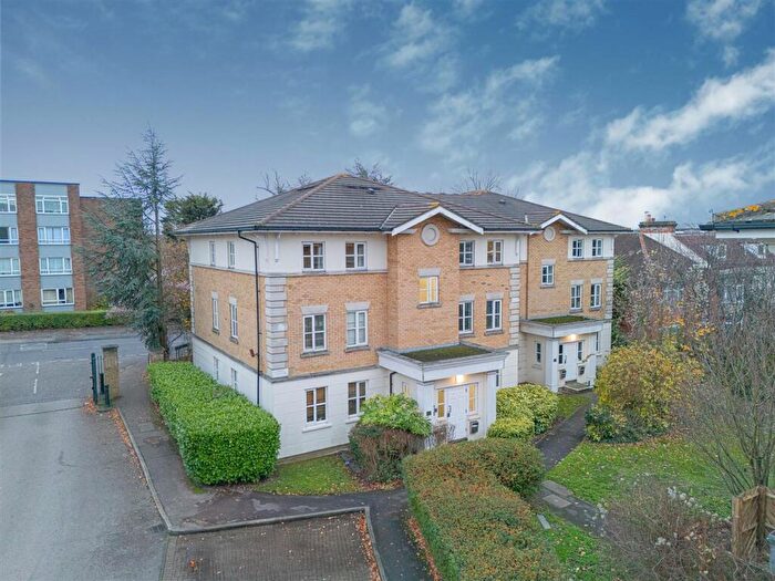 Property For Sale In Monkwood Close, Romford, RM1