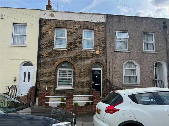 3 Bedroom Terraced House To Rent In Wellington Street, Gravesend, DA12