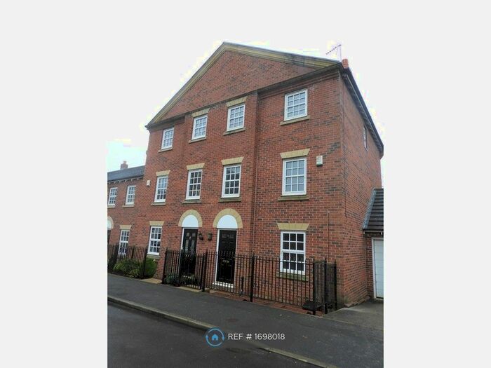 3 Bedroom Terraced House To Rent In St. Marys Walk, Sprotbrough, Doncaster, DN5