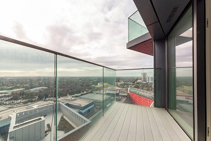 1 Bedroom Flat To Rent In Victoria Road, Acton, W3