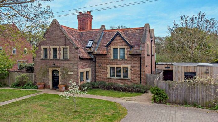 5 Bedroom Detached House For Sale In Maidenhatch, Tidmarsh, Pangbourne, Reading, RG8