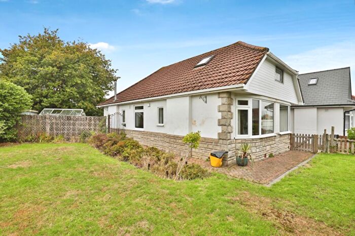 2 Bedroom Bungalow For Sale In Durdells Avenue, Bournemouth, Dorset, BH11