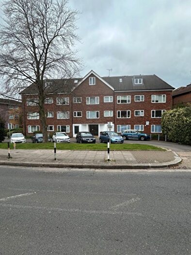 1 Bedroom Flat For Sale In Finchley Lodge, Gainsborough Road, London, London, N12