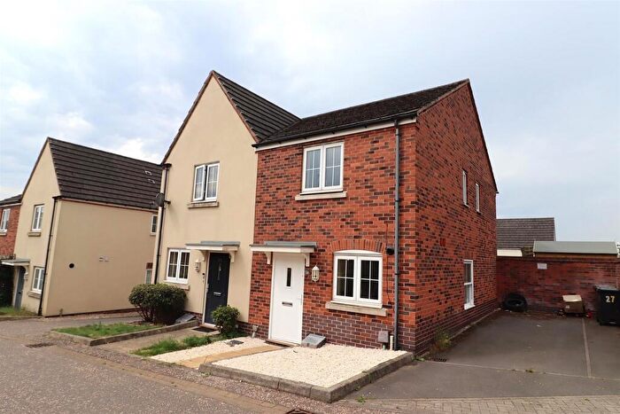2 Bedroom Semi-Detached House To Rent In Seven Foot Lane, Nuneaton, CV10
