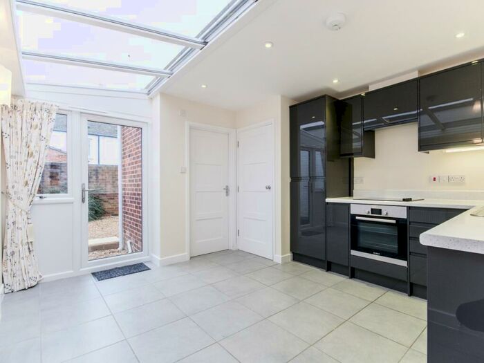 2 Bedroom Terraced House To Rent In Great Clarendon St, Oxford, OX2