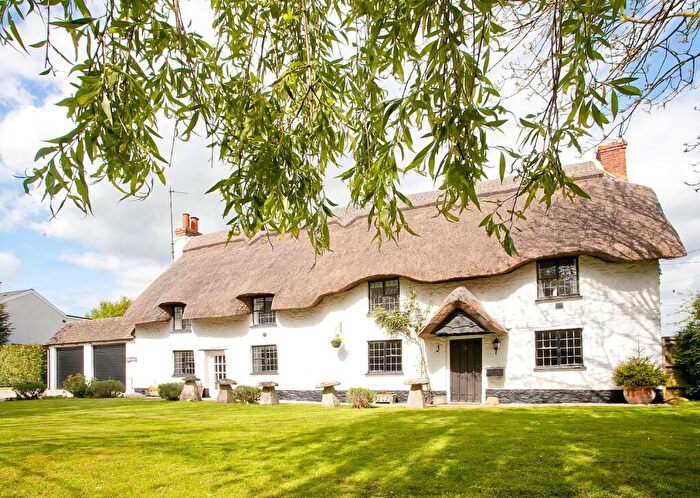 3 Bedroom Cottage For Sale In Woodstock Road, Yarnton, Oxfordshire, OX5