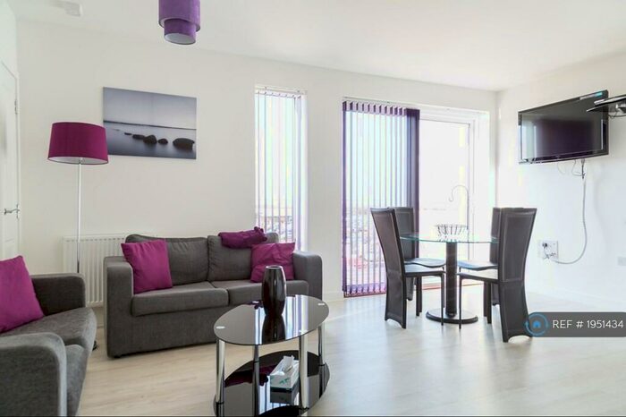 2 Bedroom Penthouse To Rent In Spring Drive, Trumpington, Cambridge, CB2