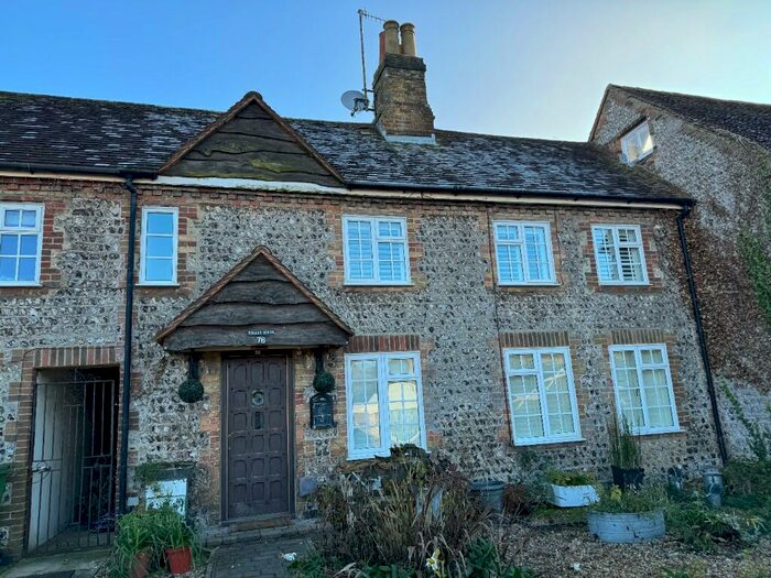 2 Bedroom Cottage To Rent In Denton Road, Newhaven, East Sussex, BN9