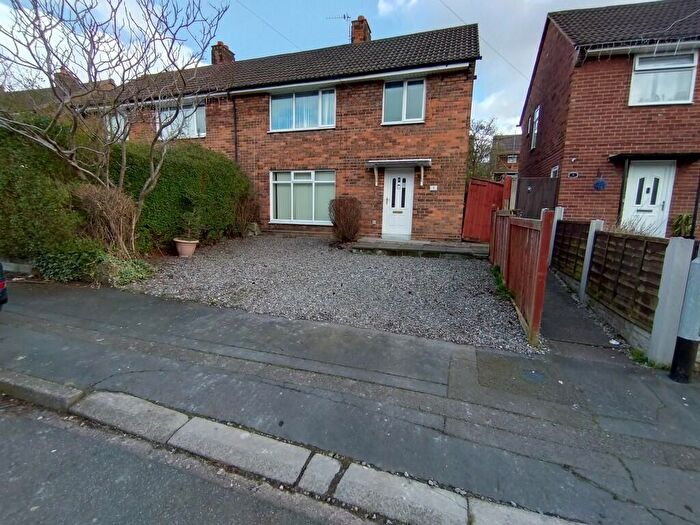 3 Bedroom Semi Detached House For Sale In Essex Drive Kidsgrove, Stoke-On-Trent, ST7