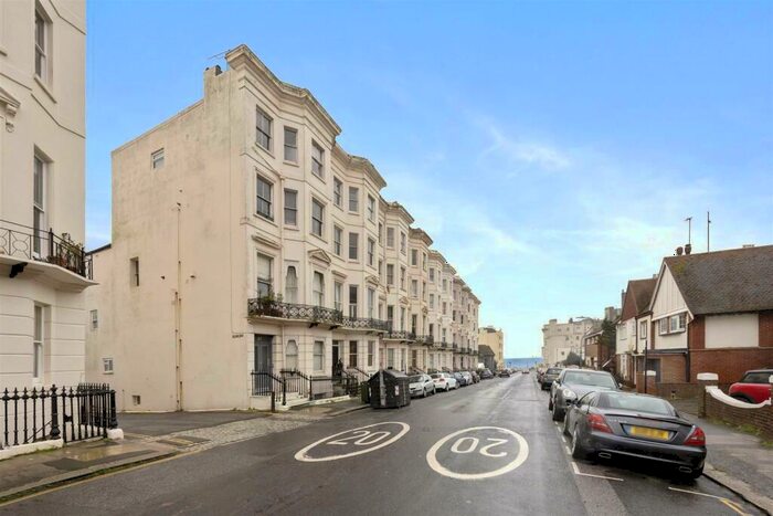 2 Bedroom Flat To Rent In Holland Road, Hove, BN3