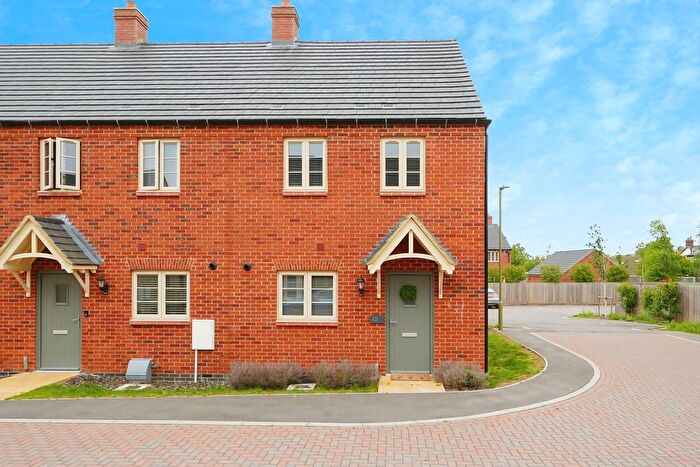 2 Bedroom End Of Terrace House For Sale In Beech Road, Launton, Bicester, OX26