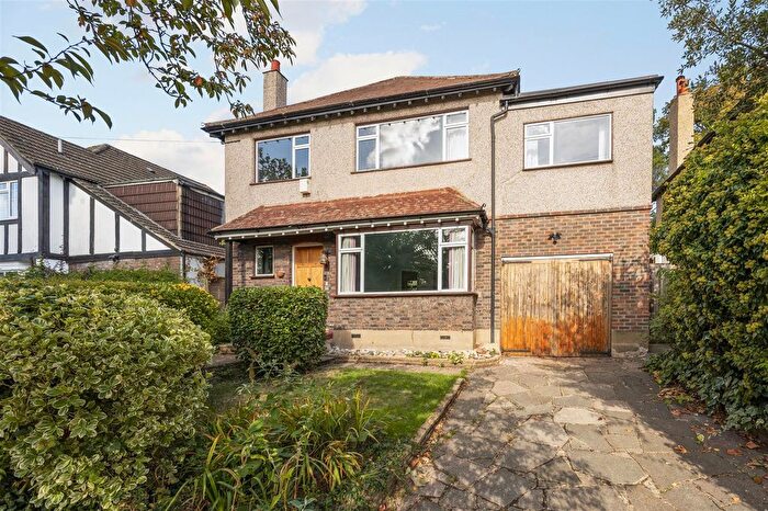 5 Bedroom Detached House For Sale In Hunter Road, London, SW20