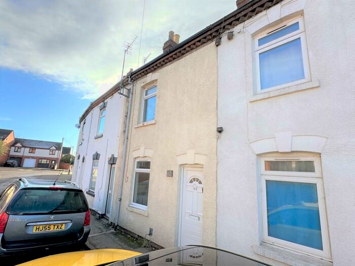 2 Bedroom Terraced House To Rent In India Road, Gloucester, GL1
