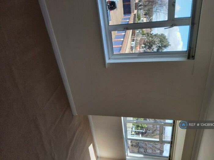 Studio To Rent In St. Leonards Road, London, SW14