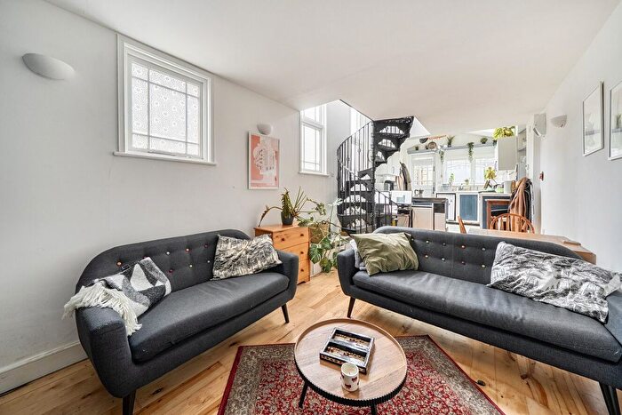 1 Bedroom Semi Detached House For Sale In Caldwell Street, London, SW9