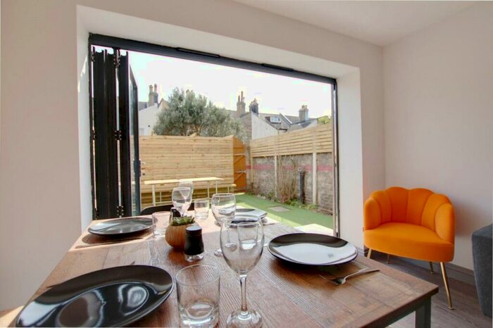 Flat To Rent In Rowlands Road, Worthing, West Sussex, BN11