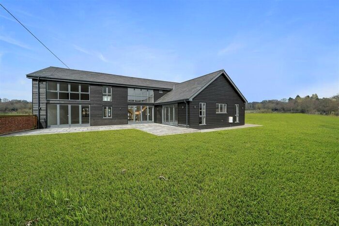 4 Bedroom Barn Conversion For Sale In Whitehall Lane, Thorpe-Le-Soken, CO16