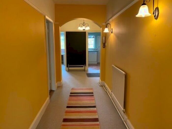 2 Bedroom Flat To Rent In Compton Road, Wolverhampton, WV3