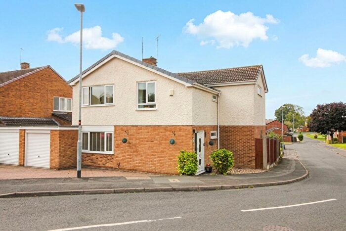 4 Bedroom Detached House For Sale In Honiton Close, Wigston, LE18