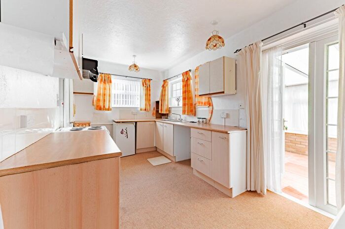 2 Bedroom Detached Bungalow For Sale In Willow Road, Pakefield, NR33