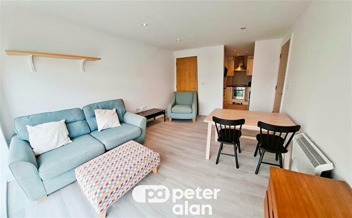 2 Bedroom Apartment To Rent In Kings Road, Swansea, SA1