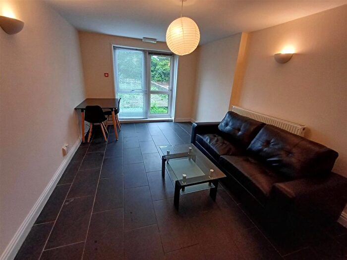 7 Bedroom Property To Rent In Coburn Street, Cardiff, CF24