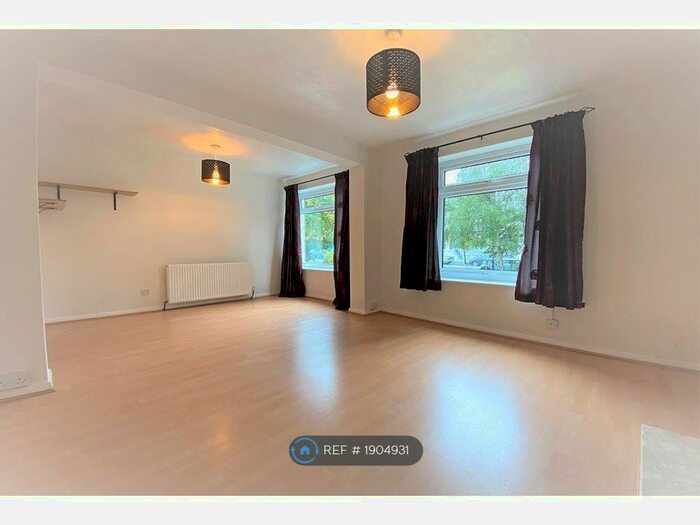 2 Bedroom Flat To Rent In Millfield, Leamington Spa, CV31