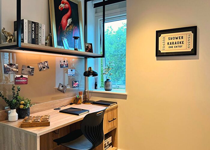 Studio To Rent In Avonmouth Street, London, SE1