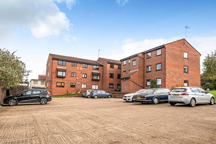 2 Bedroom Flat To Rent In Coppetts Road, Muswell Hill, London, N10