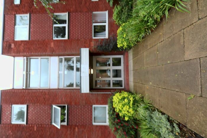 1 Bedroom Studio To Rent In Tatton Court, Egerton Road, Manchester, M14