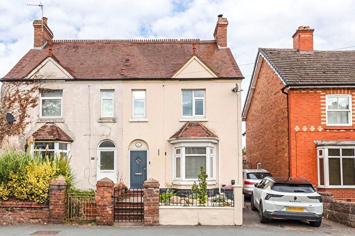 3 Bedroom Semi-Detached House For Sale In Finger Road, Dawley, Telford, Shropshire, TF4