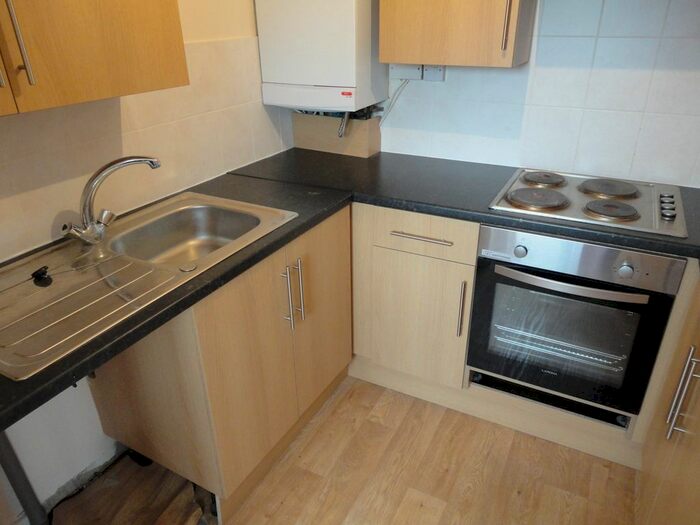 1 Bedroom Studio To Rent In Vicarage Farm Road, Hounslow, TW5