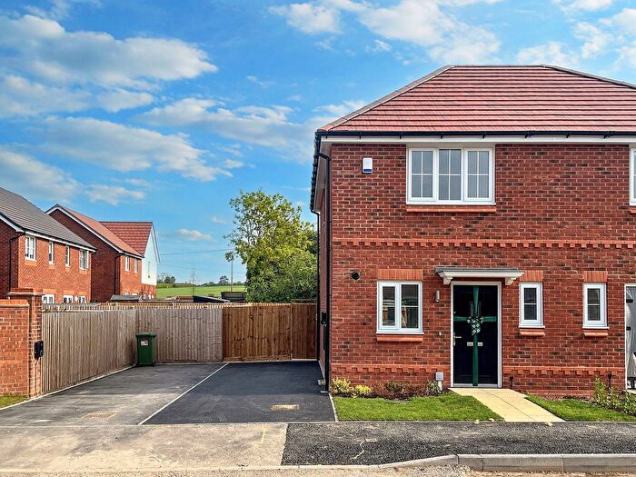 2 Bedroom Semi-Detached House To Rent In Wicket Close, Wolvey, LE10