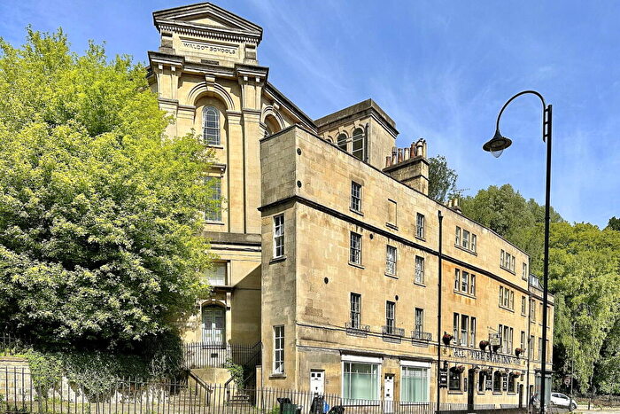 1 Bedroom Flat For Sale In Guinea Lane, Bath, BA1