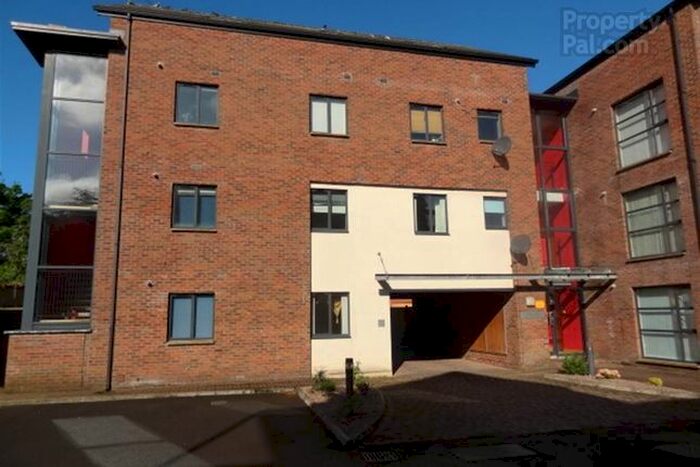 2 Bedroom Flat To Rent In Rossmore Drive, Belfast, BT7