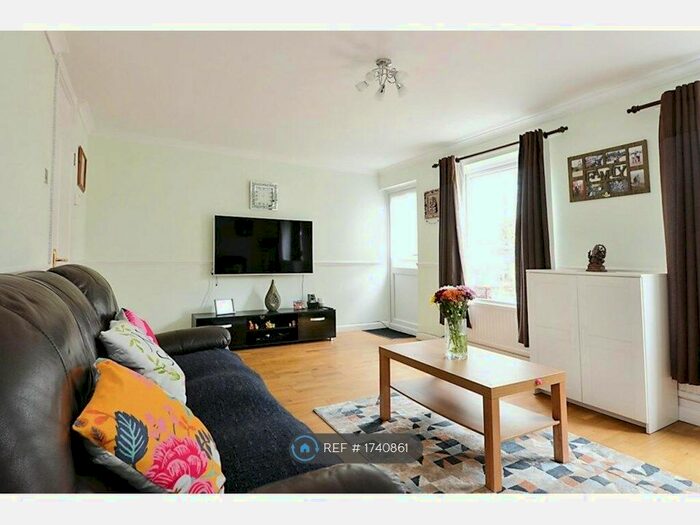 4 Bedroom Terraced House To Rent In Connemara Close, Borehamwood, WD6