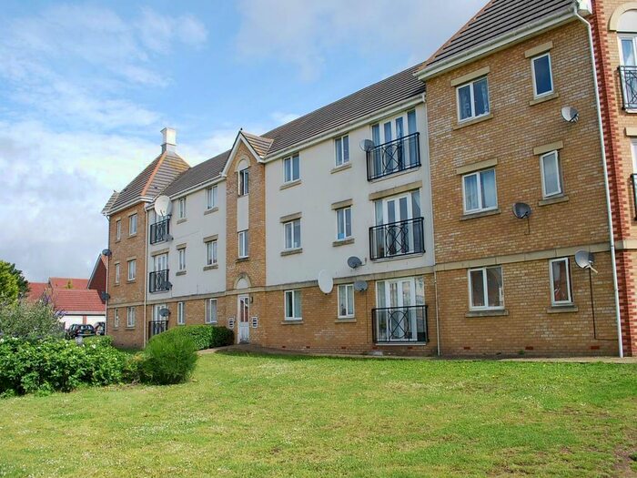 2 Bedroom Flat To Rent In Martins Place, Thamesmead, London, SE28