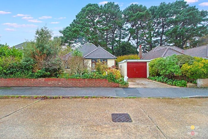 2 Bedroom Detached House For Sale In Cringle Avenue, Bournemouth, Dorset, BH6