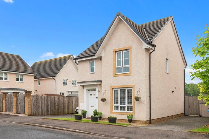3 Bedroom Detached House For Sale In Smeaton Drive, Bonnybridge, FK4