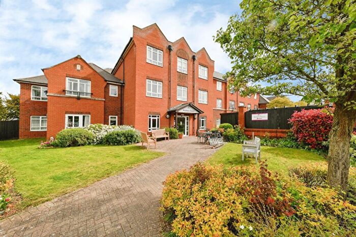 1 Bedroom Retirement Property For Sale In Elmside Walk, Hitchin, SG5