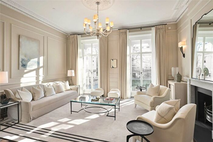 6 Bedroom Terraced House To Rent In Chester Square, Belgravia, SW1W