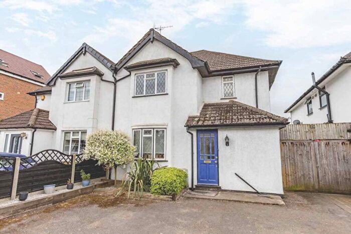 4 Bedroom Semi-Detached House For Sale In Bathurst Walk, Richings Park, SL0