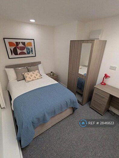 Studio To Rent In Modern Studio In Newcastle-Under-Lyme, Newcastle-Under-Lyme, ST5