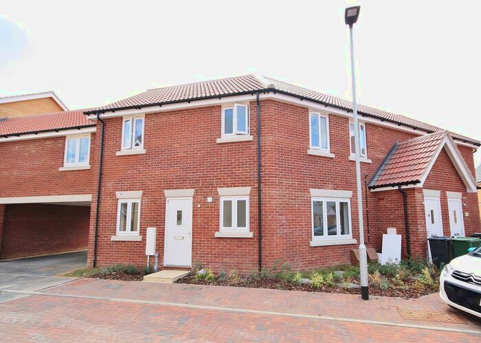 2 Bedroom Flat To Rent In Falcon Crescent, Queens Hills, Norwich, NR8